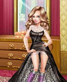 Play more Nadja Dress Up!