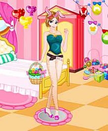 Play Elsa Dress Up!